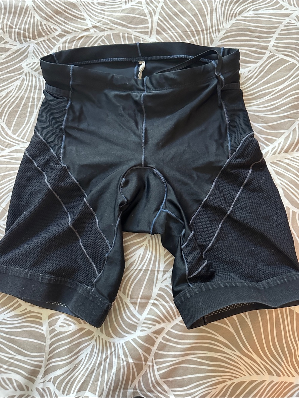 Zoot Black Cycling Compression Shorts with Internal Drawcord